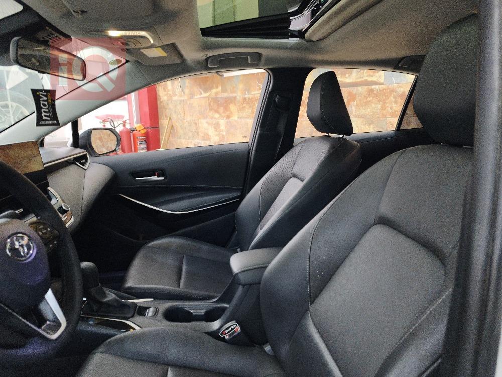 تۆیۆتا کۆرۆلا